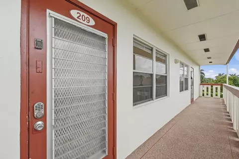 Exterior - 209 Brighton E, Boca Raton, FL 33434 photo 3 of 11