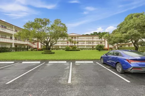 Exterior - 209 Brighton E, Boca Raton, FL 33434 photo 7 of 11