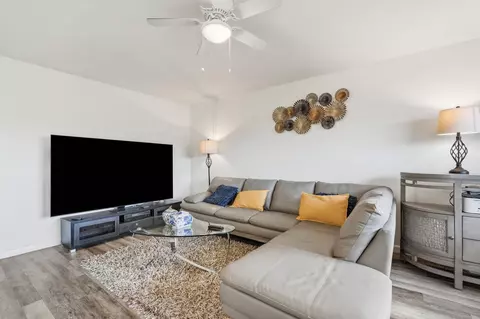 Living - 209 Brighton E, Boca Raton, FL 33434 photo 2 of 4