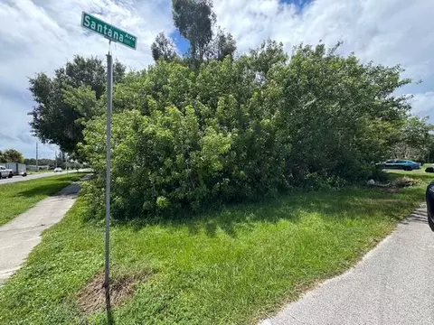 7701 Santana Ave, Fort Pierce, FL 34951