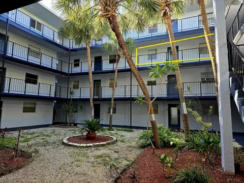 2860 Somerset Dr #317K, Lauderdale Lakes, FL 33311