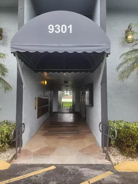 9301 Lime Bay Blvd #306, Tamarac, FL 33321