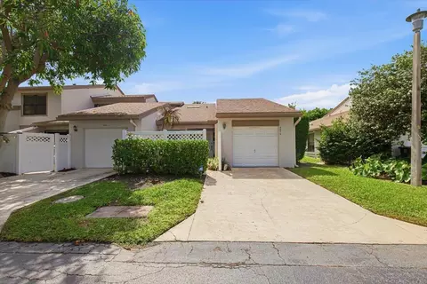6676 Canary Palm Cir #19, Boca Raton, FL 33433