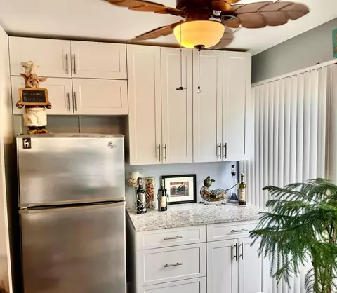 16 Colonial Club Dr #103, Boynton Beach, FL 33435
