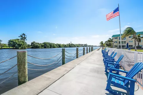 16 Colonial Club Dr #103, Boynton Beach, FL 33435