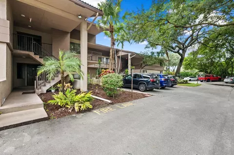 9503 NW 2nd Pl #3-B, Coral Springs, FL 33071