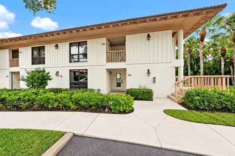 224 Brackenwood Ter, Palm Beach Gardens, FL 33418