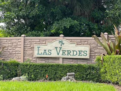 5483 Viburnum Cir, Delray Beach, FL 33484