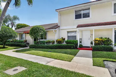 6377 Boca Cir, Boca Raton, FL 33433