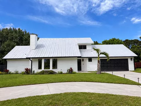 11078 Oak Way Cir, Palm Beach Gardens, FL 33410