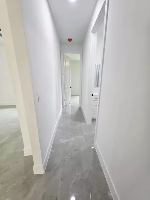Entry Way - 702 NW 39th Cir, Okeechobee, FL 34972 photo 1 of 1