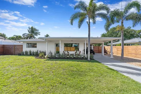 918 SE 3rd Ave, Delray Beach, FL 33483