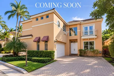 3728 NE 208th Ter, Aventura, FL 33180