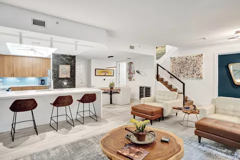 2633 NE 14th Ave #103, Wilton Manors, FL 33334