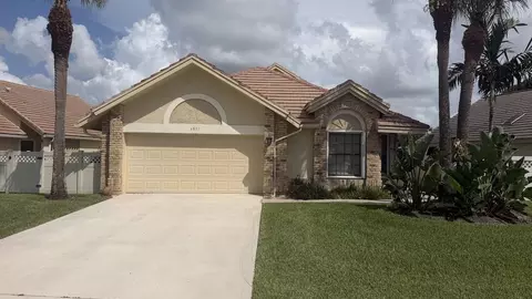 6851 Bitterbush Pl, Boynton Beach, FL 33472