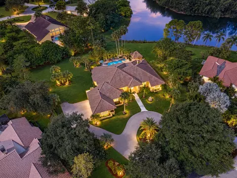 7638 NW 51st Pl, Coral Springs, FL 33067