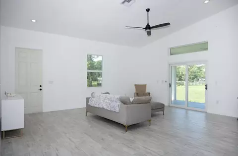 Living - 12951 NE 26th Ave, Okeechobee, FL 34972 photo 2 of 2