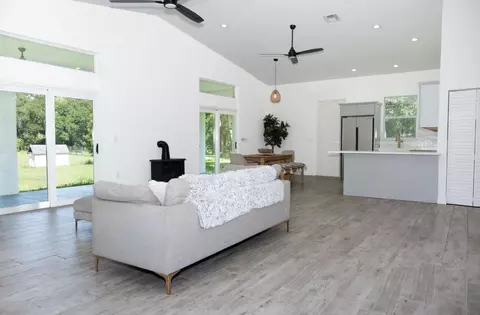 Living - 12951 NE 26th Ave, Okeechobee, FL 34972 photo 1 of 2