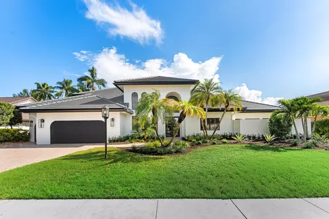 10386 Stonebridge Blvd, Boca Raton, FL 33498