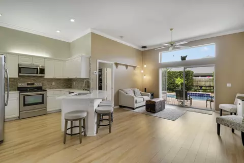 Kitchen - 6275 Lucerne St, Jupiter, FL 33458 photo 1 of 5