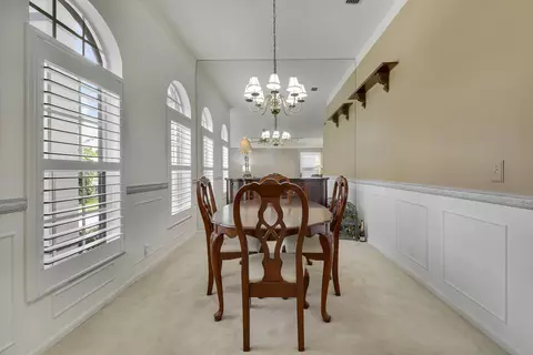Dining - 6275 Lucerne St, Jupiter, FL 33458 photo 3 of 3