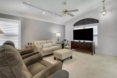 Living - 6275 Lucerne St, Jupiter, FL 33458 photo 5 of 6