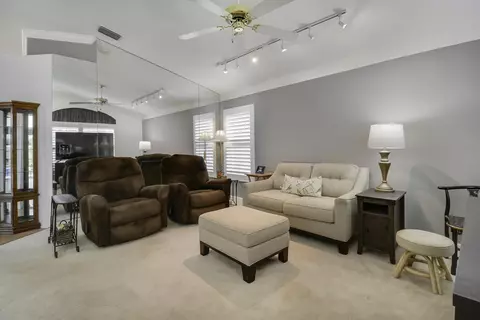 Living - 6275 Lucerne St, Jupiter, FL 33458 photo 6 of 6