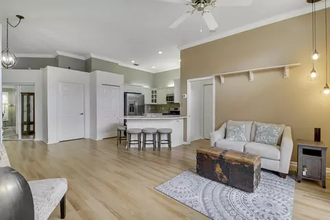 Living - 6275 Lucerne St, Jupiter, FL 33458 photo 2 of 6