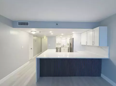 3300 W Rolling Hills Cir #410, Davie, FL 33328
