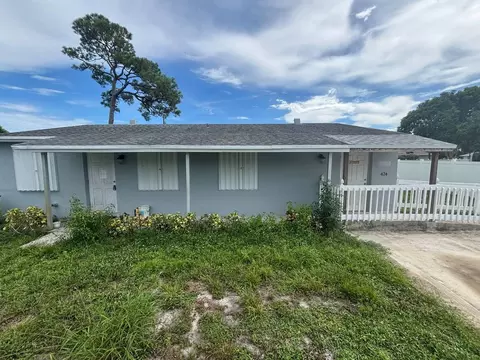 420 NW 9th Ave, Boynton Beach, FL 33435