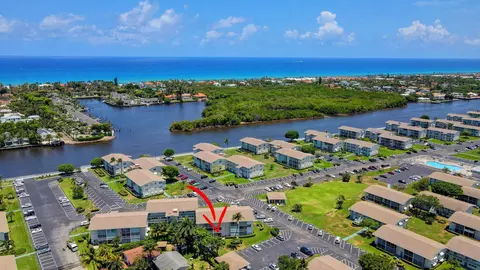 210 Horizon St E #103, Boynton Beach, FL 33435