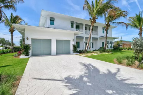 Exterior - 91 Golfview Dr, Jupiter, FL 33469 photo 3 of 16