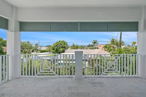 Exterior - 91 Golfview Dr, Jupiter, FL 33469 photo 8 of 16