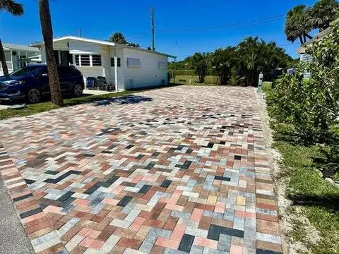 2133 Nettles Blvd, Jensen Beach, FL 34957
