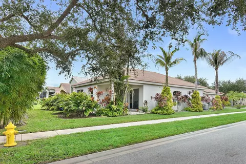 Exterior - 7085 SE Cricket Ct, Stuart, FL 34997 photo 13 of 17