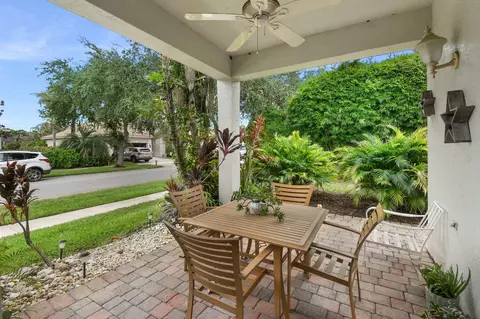 Exterior - 7085 SE Cricket Ct, Stuart, FL 34997 photo 6 of 17
