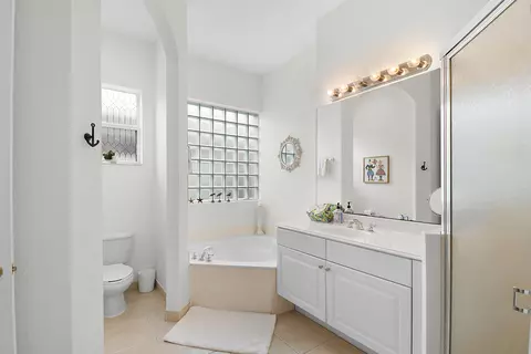Bath - 7085 SE Cricket Ct, Stuart, FL 34997 photo 4 of 4