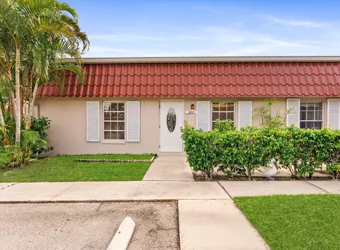 341 A Covered Bridge Blvd, Lake Worth, FL 33467