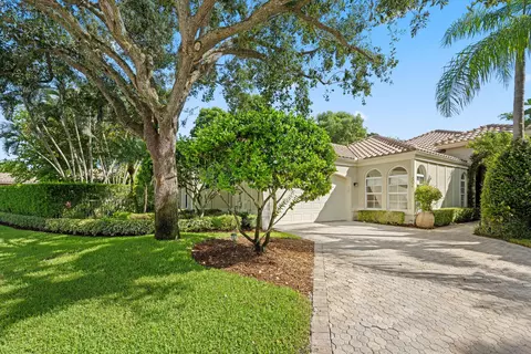 2674 Players Ct, Wellington, FL 33414