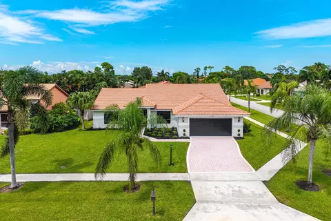 5725 Aspen Green Ct, Delray Beach, FL 33484