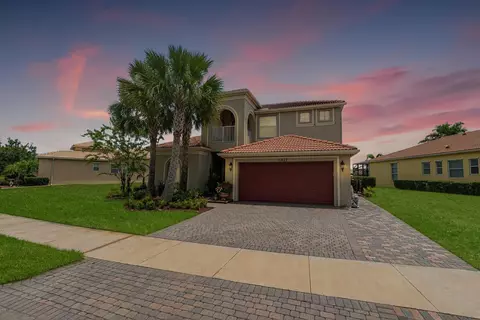 11427 SW Kingslake Cir, Port Saint Lucie, FL 34987