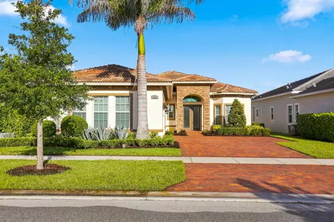 8632 SW Felicita Way, Port Saint Lucie, FL 34987