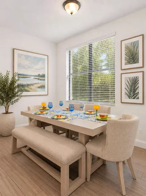 Dining - 357 NW 36th Ave, Pompano Beach, FL 33069 photo 2 of 3