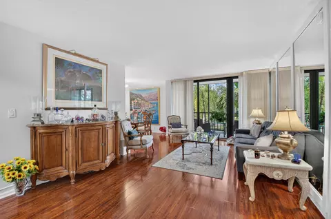 7786 Lakeside Blvd #634, Boca Raton, FL 33434