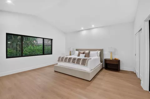 Bedroom - 5107 Pineview Cir, Delray Beach, FL 33445 photo 1 of 4