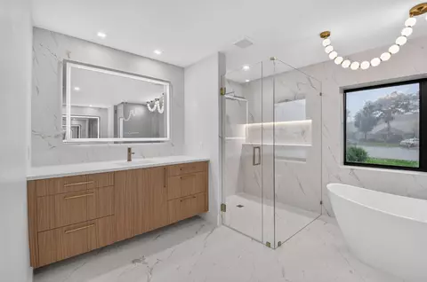 Bath - 5107 Pineview Cir, Delray Beach, FL 33445 photo 2 of 5