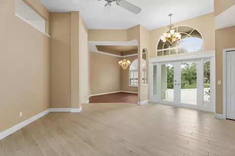 Living - 6581 SE Baltusrol Ter, Stuart, FL 34997 photo 2 of 4