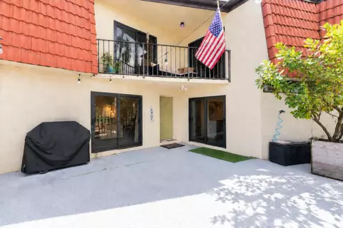 3750 Victoria Dr, West Palm Beach, FL 33406