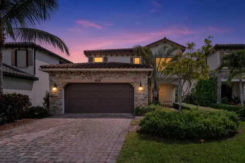8826 Sea Chase Dr, Lake Worth, FL 33467