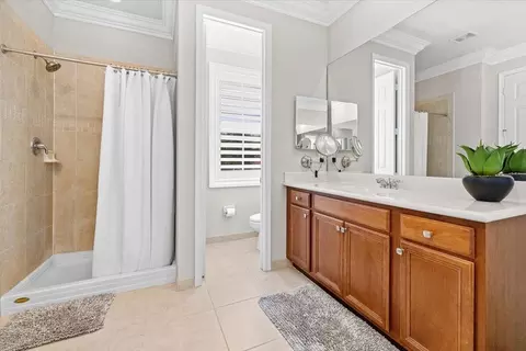 Bath - 154 Bandon Ln, Jupiter, FL 33458 photo 4 of 6
